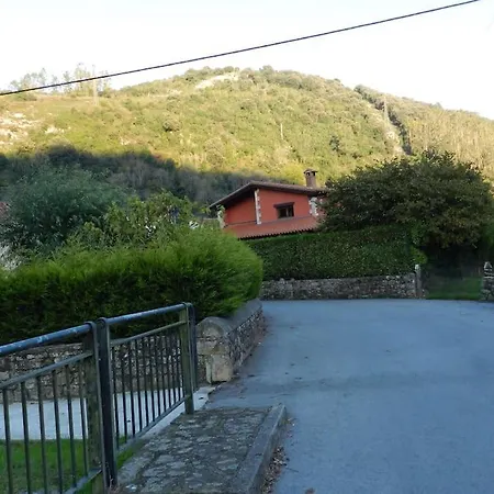 En Cantabria, * Treceño