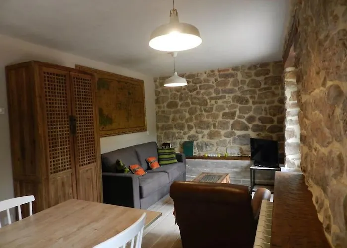 Apartment En Cantabria, *